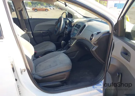 2016 Chevrolet Sonic Ls Auto z USA, uszkodzony, nr VIN 1G1JA5SH8G4103275